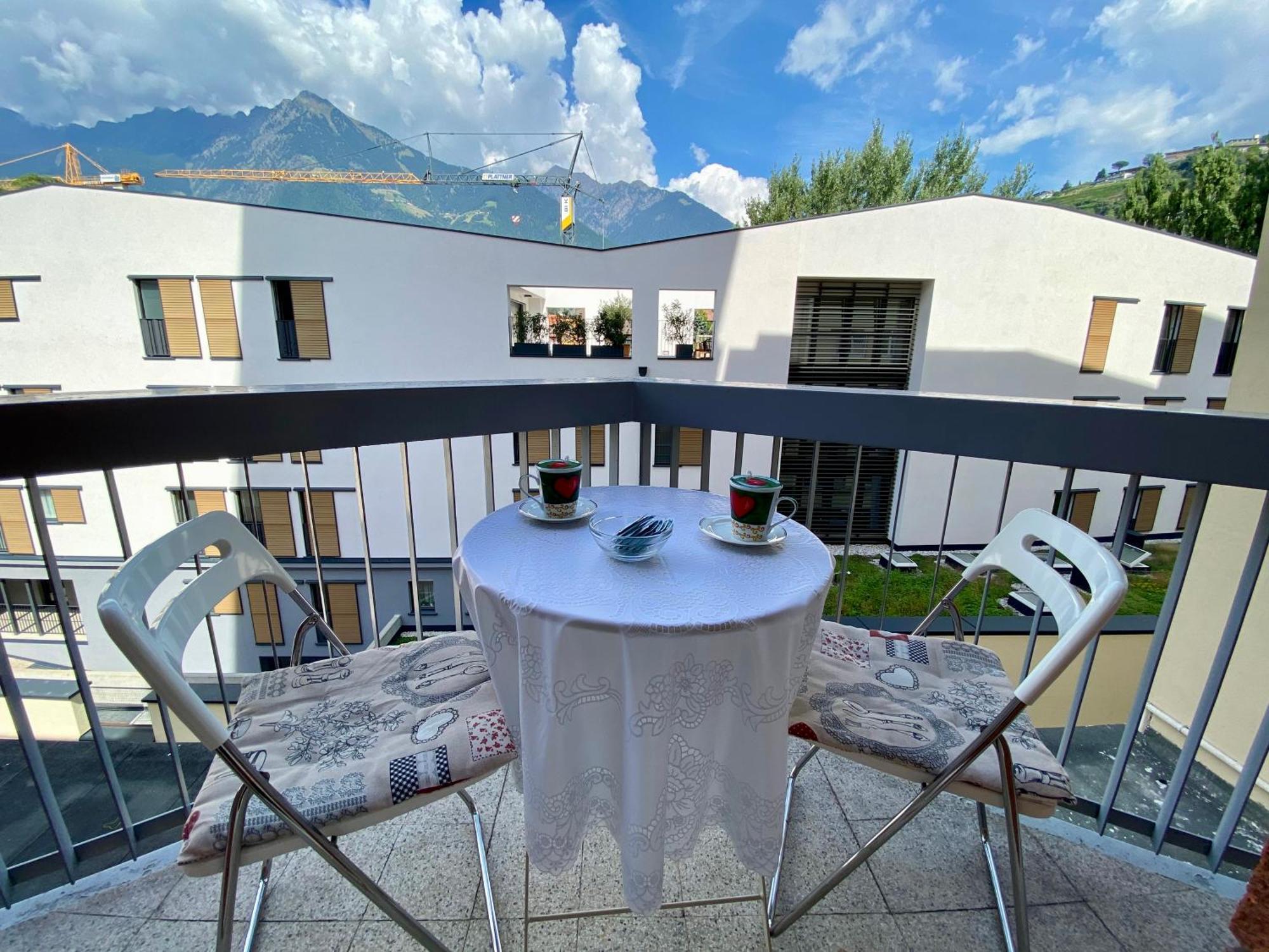 Bella Ariston Apartment Merano Bagian luar foto